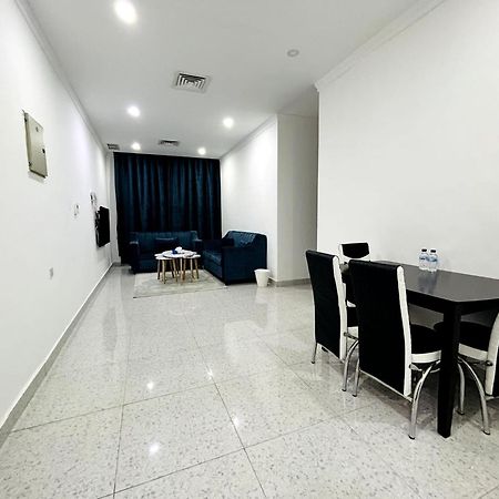 De Iris Regency Fahaheel Apartment Kuwait City ภายนอก รูปภาพ