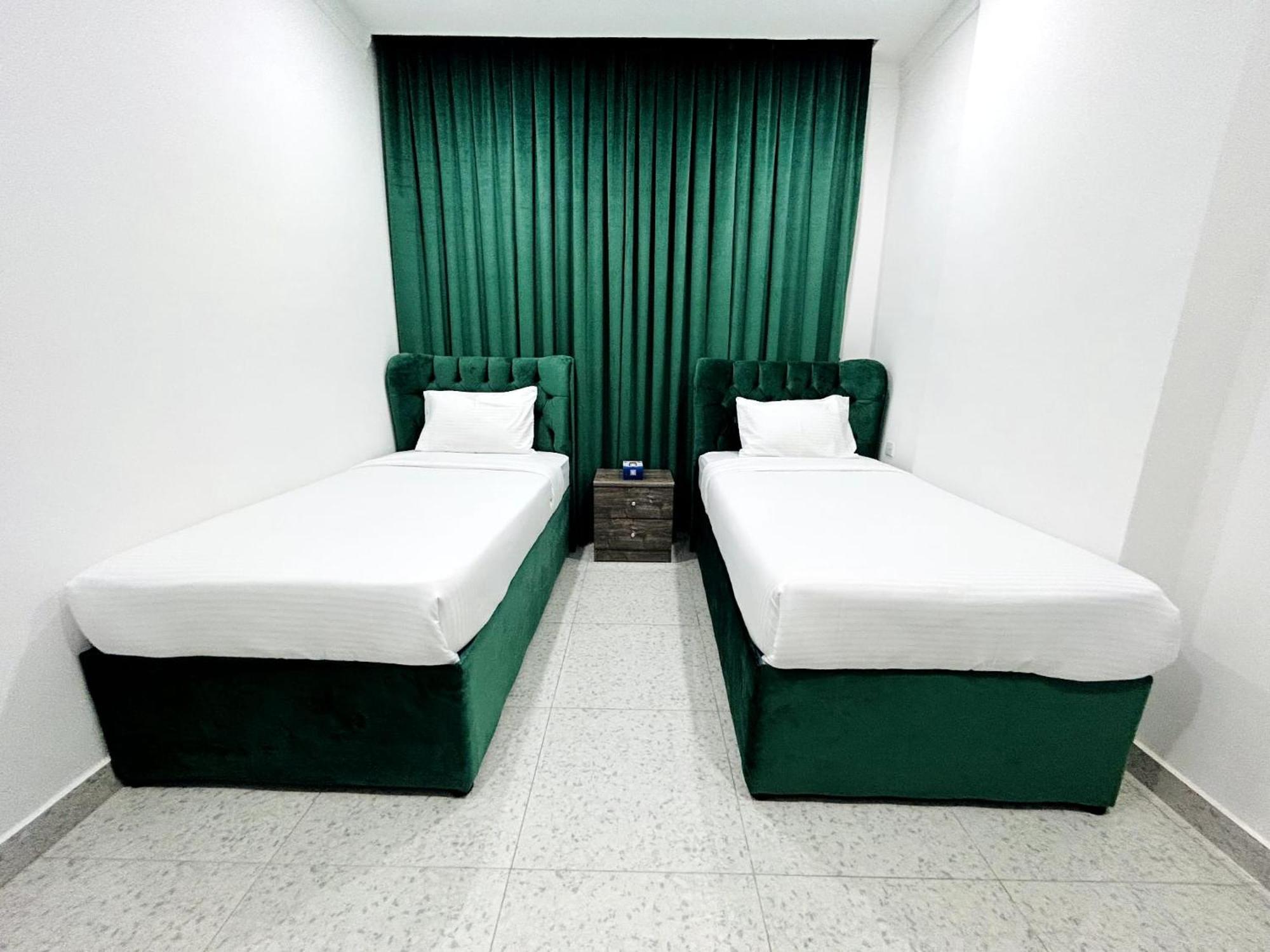 De Iris Regency Fahaheel Apartment Kuwait City ภายนอก รูปภาพ