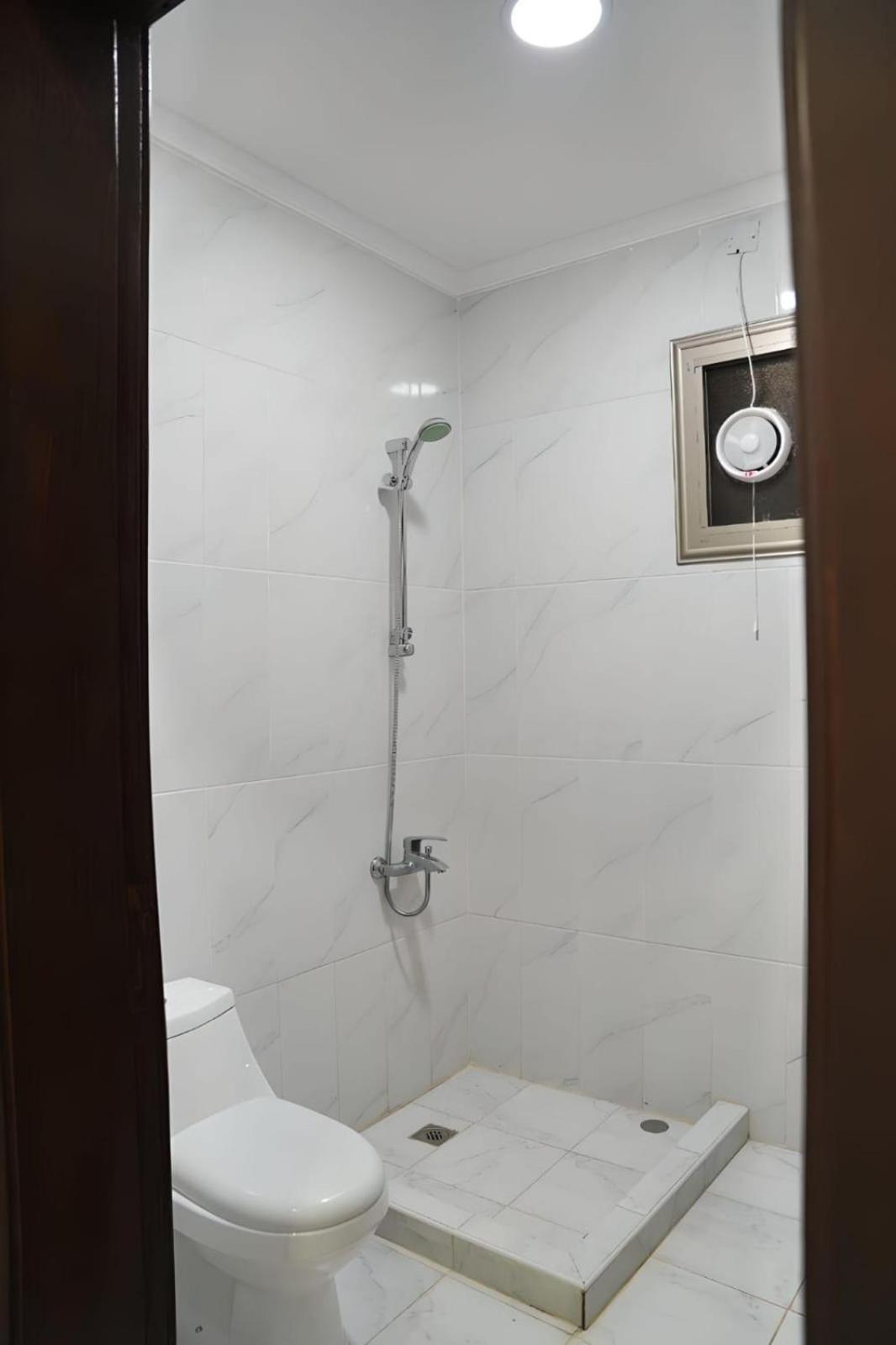 De Iris Regency Fahaheel Apartment Kuwait City ภายนอก รูปภาพ